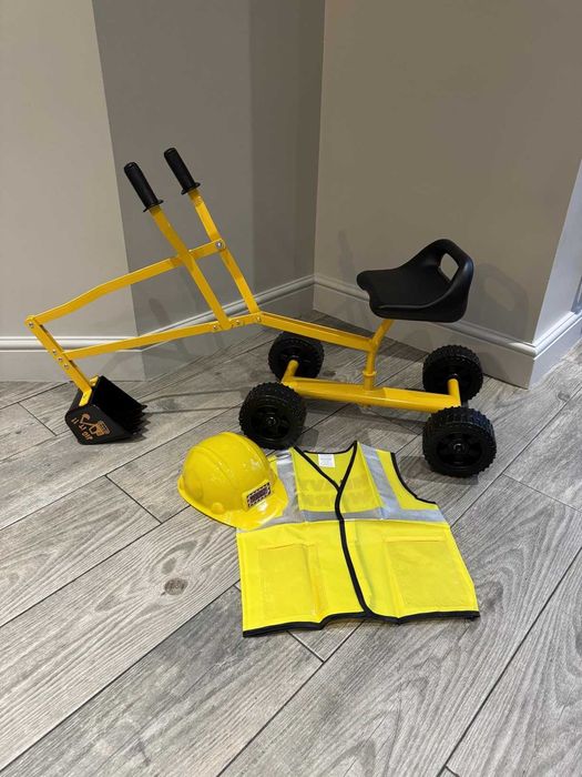 Играчка-багер за деца 3-8 години, играчка за пясък,аксесоари, до 45 кг