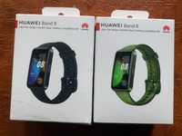 Huawei band 8, green & dark