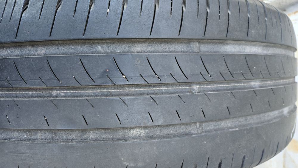 2бр гуми 215 60 16 дънлоп