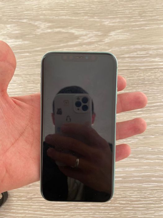 Айфон 11 все работает срочно!!!