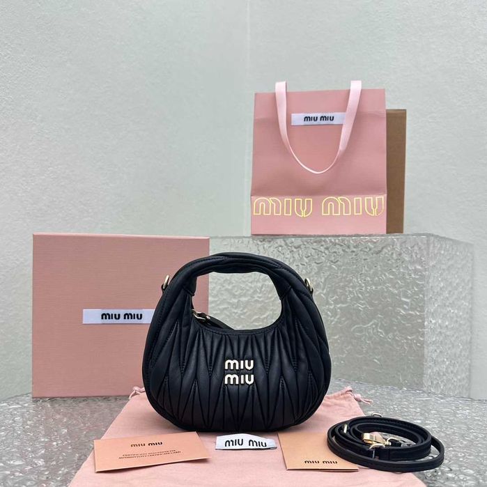 Geanta Miu Miu, Wander negru, 17.5 cm, tip Premium