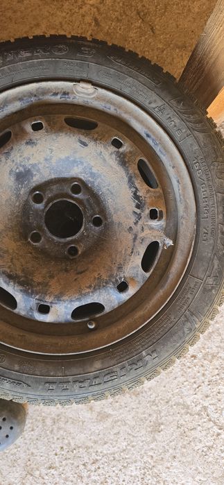 2 buc cauciucuri de iarna cu jante tabla 155 65 14