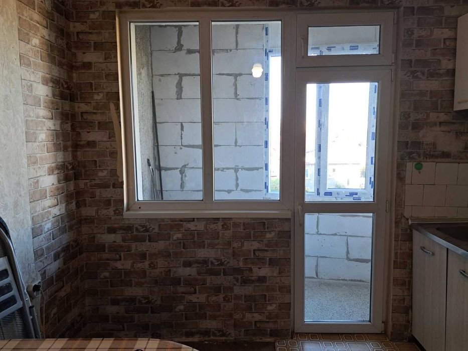 Пвц вратопрозорец профилинк