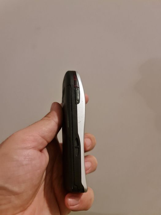 Legendarul Nokia 6310i ca nou + incarcator, functioneaza foarte bine!