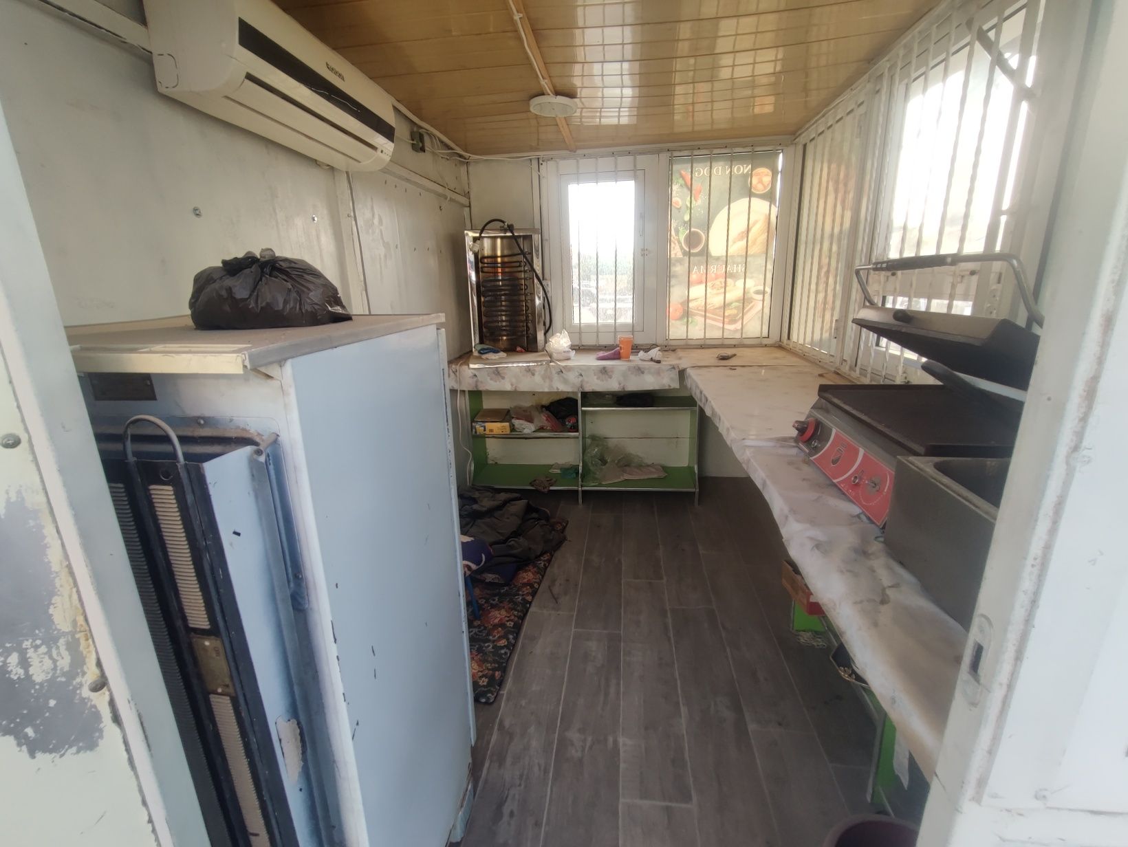 Kochma dokon liboy joyga qoysa buladi biznesga tayor fast food