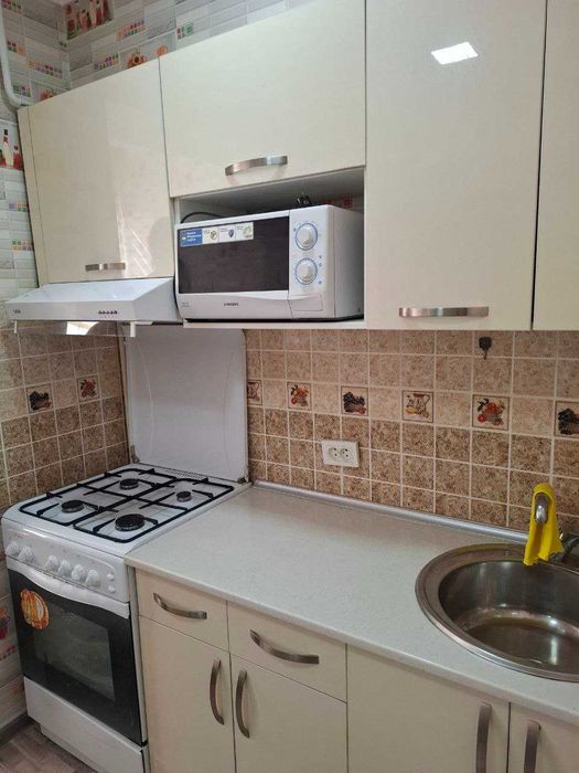 Аренда коммерчиского помищения, ц4 Абдуллы Кадыри!!!