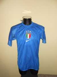 tricou italia nike training anii 90 marimea M/L