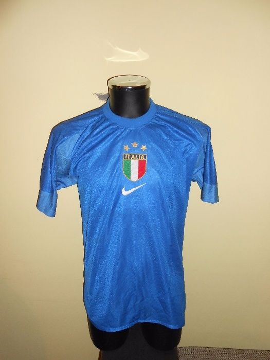 tricou italia nike training anii 90 marimea M/L