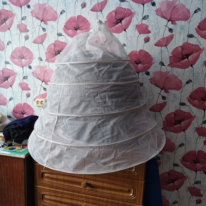 Продам подъюбник из 5 колец, новый