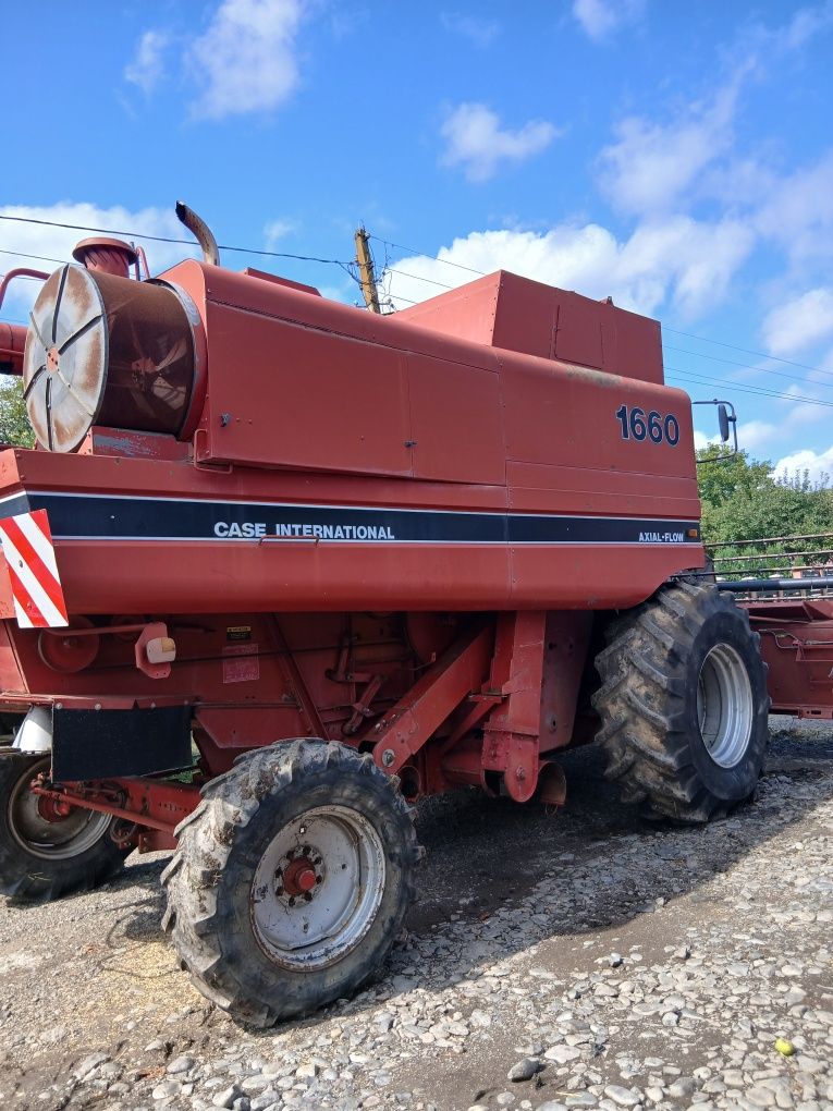 Case axial 1660 Combina