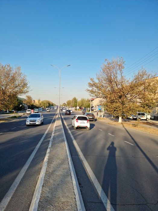 Uchaska sotiladi 7.5 sotix zangiota masjidi yonidagi katta ko'chada