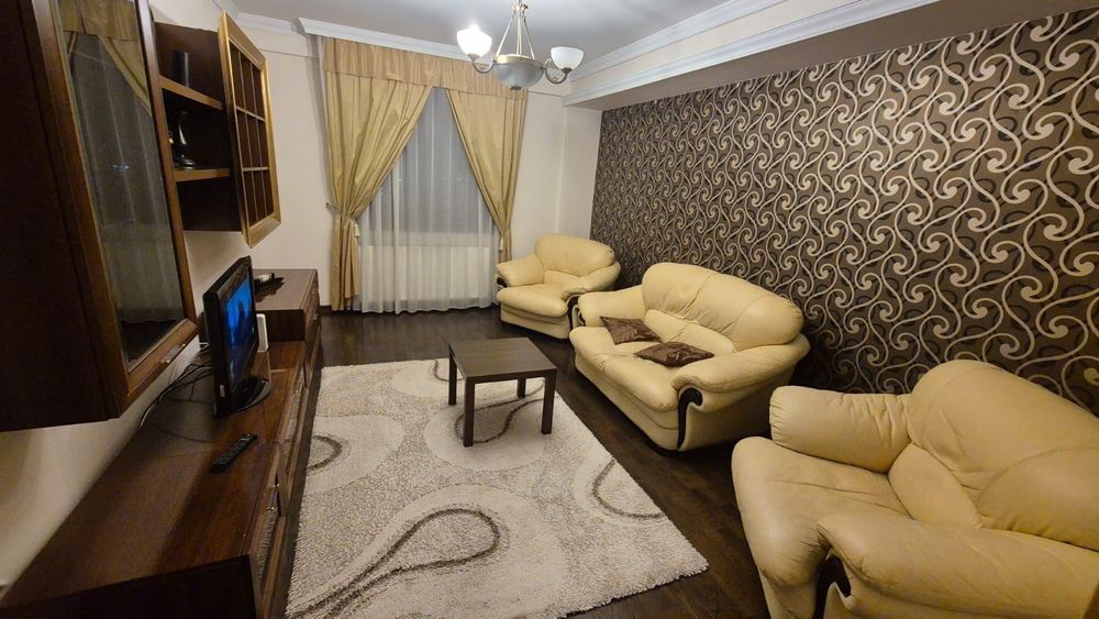 Apartament de Inchiriat ,Inchiriez Apartament 2 camere .Zona Stadion.O