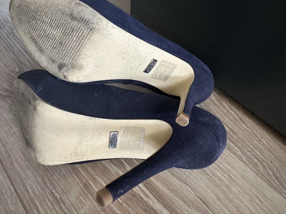 Обувки на ток номер 38