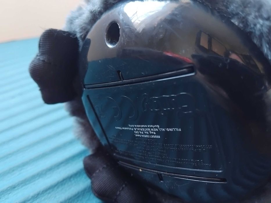 Furby - оригинална интерактивна играчка с кутия