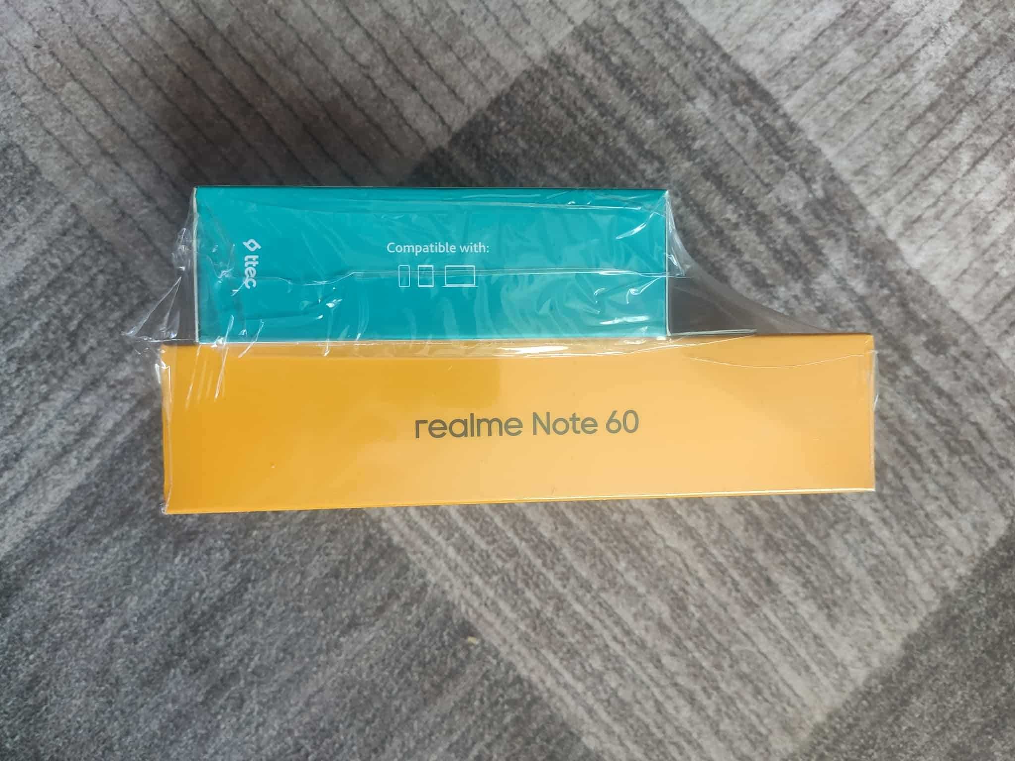 Чисто нов Realme Note 60 + безжични слушалки