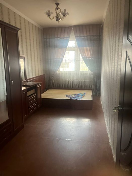 Chilonzor-15 {2/3/4} Kvartira Sotiladi