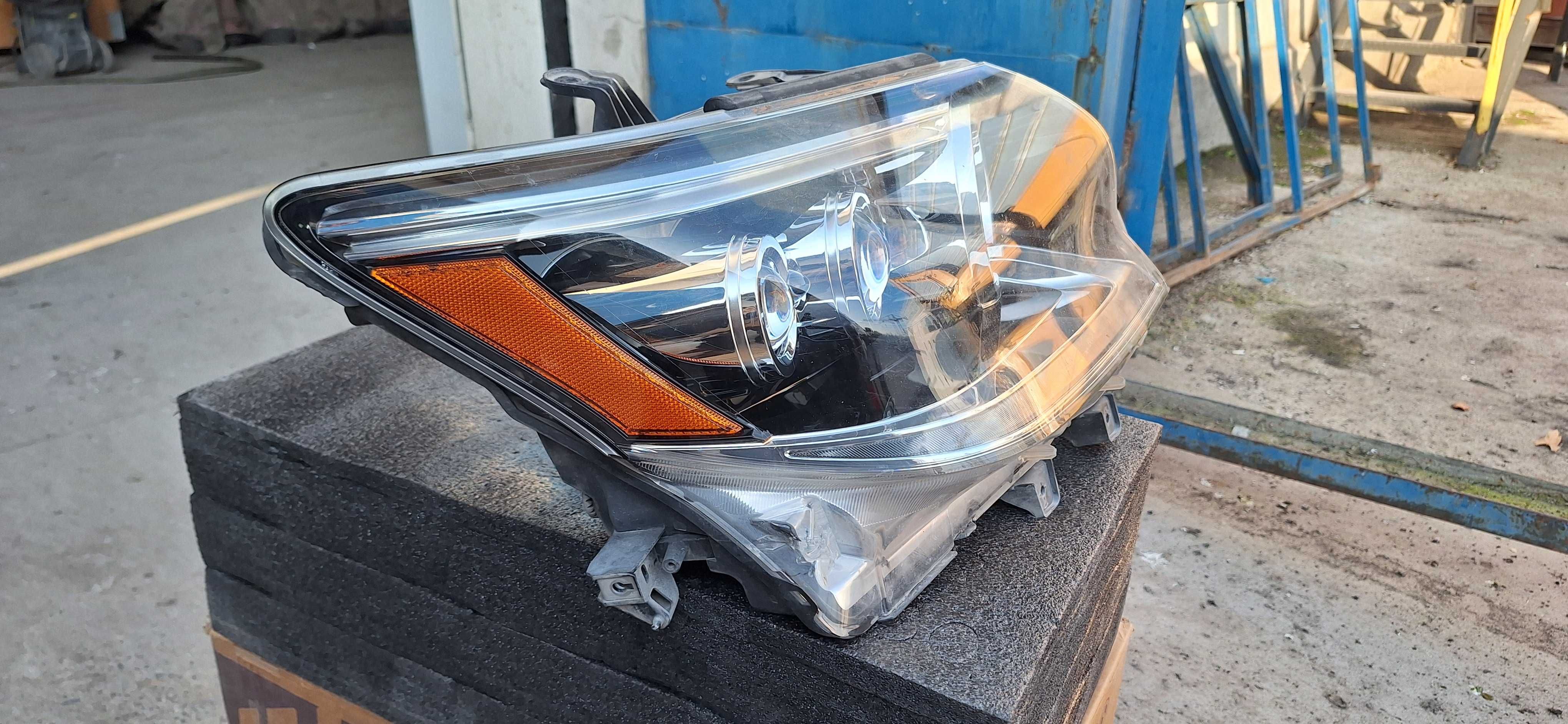 Фара для Leksus GX460