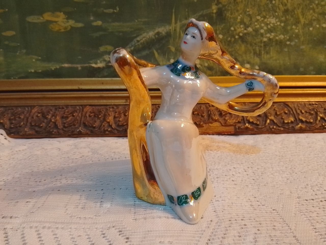 Statuetki sovetskih vremen raznie