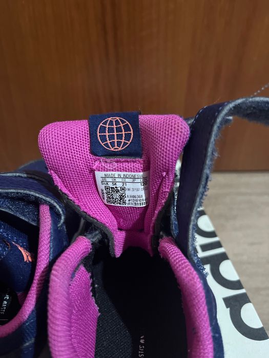 Маратонки за момиче Adidas