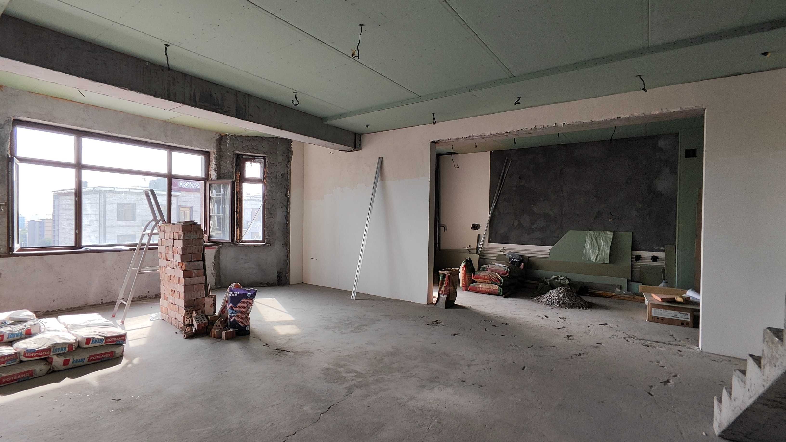 Продается квартира в Центре 4-х Комнатная ДУПЛЕКС -146кв.м.
