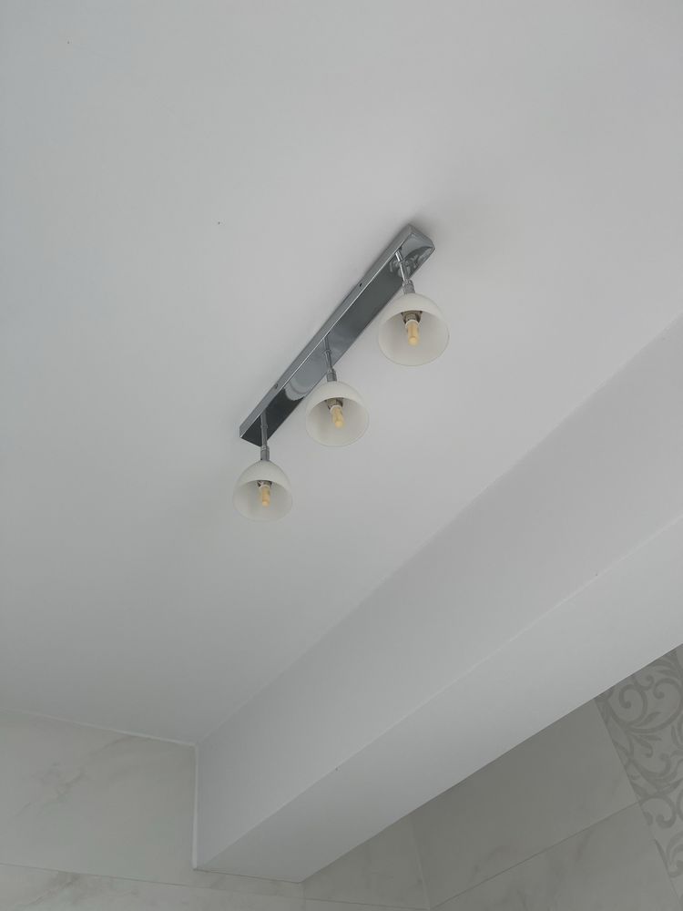 Mobilier baie cu oglinda si bec