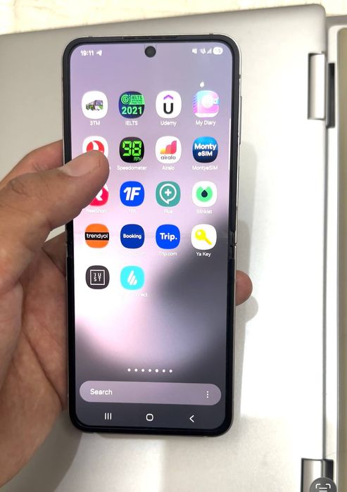 Samsung Z flip 6 sotiladi