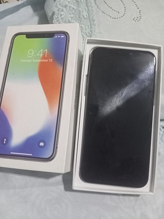 iPhone X sotiladi