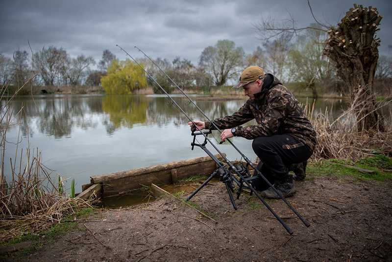 Намаление! Шаранджийска стойка Fox EOS 2 & 3 Rod Tripod