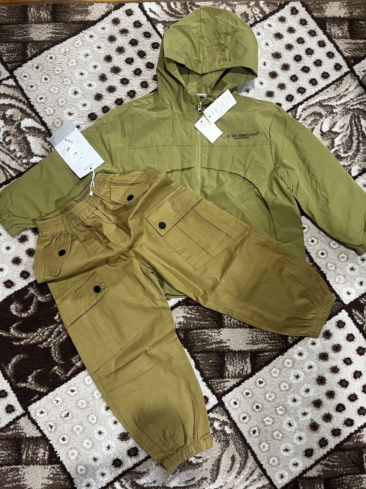 Ветровка и штаны