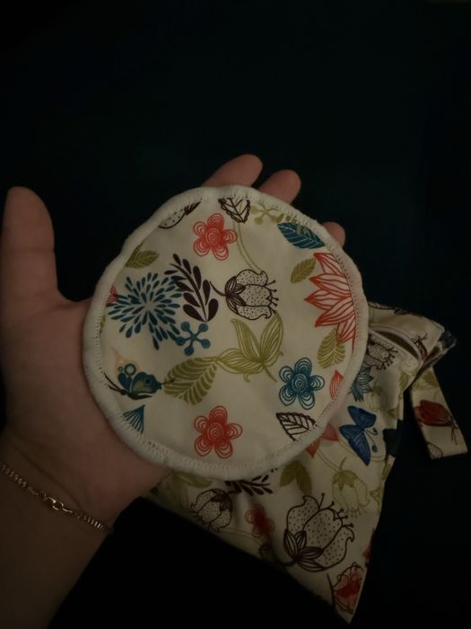 Vând pompa hands free in bra double