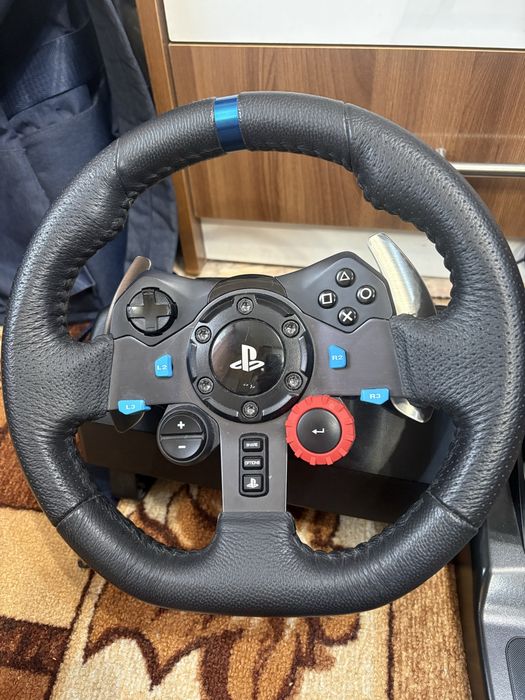 Продам игровой руль logitech g29