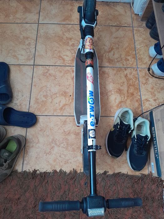 Trotineta electrica e twow