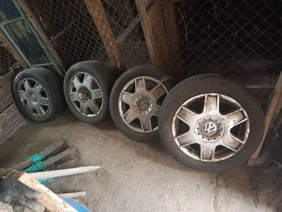 Genți vw passat aliaj 250 lei toate 4