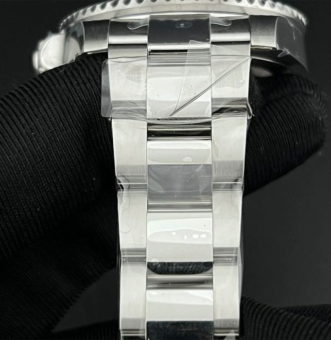 GMT-Master II 126710 “Batman” | 40mm