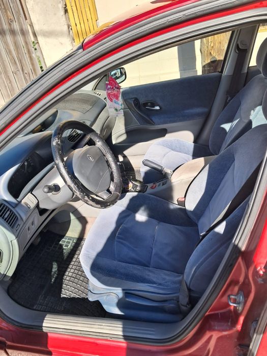 Renault Laguna 2 1.9 diesel 110 cp