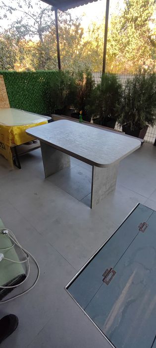 Продам Стол обеденный