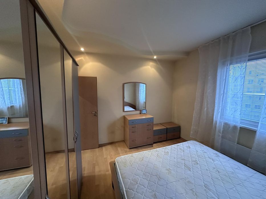 Двустаен апартамент под наем в кв. Каменица 2