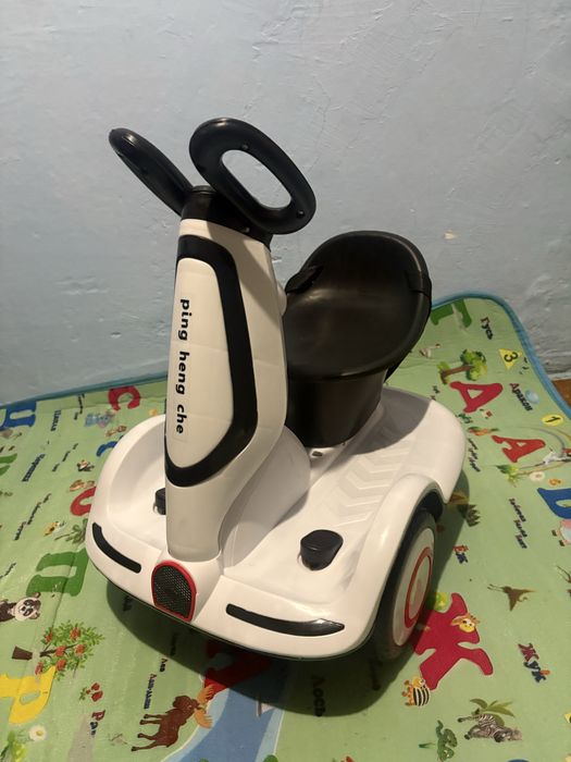 Детская машина с пультом