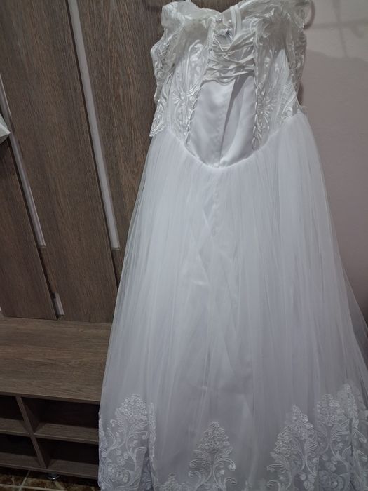 Vând rochie de mireasa