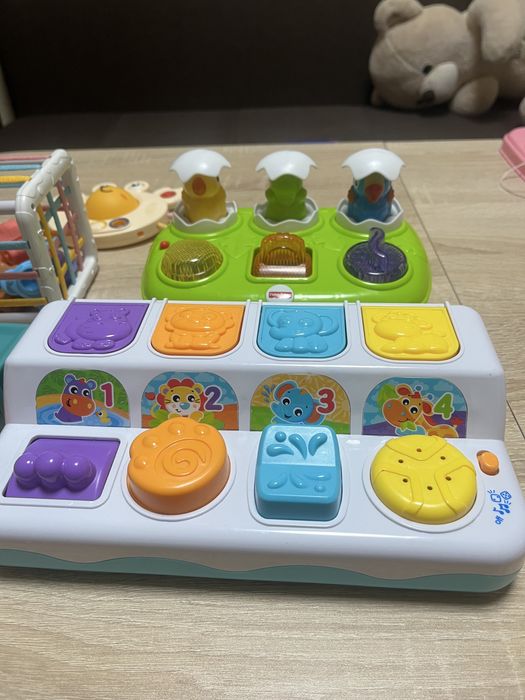 Лот бебешки играчки