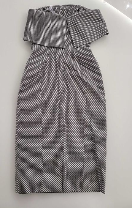Нова рокля Karen Millen, size UK6, EU34, US2