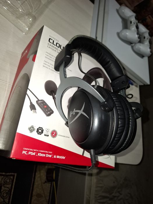 Наушники  Hyperx cloud II