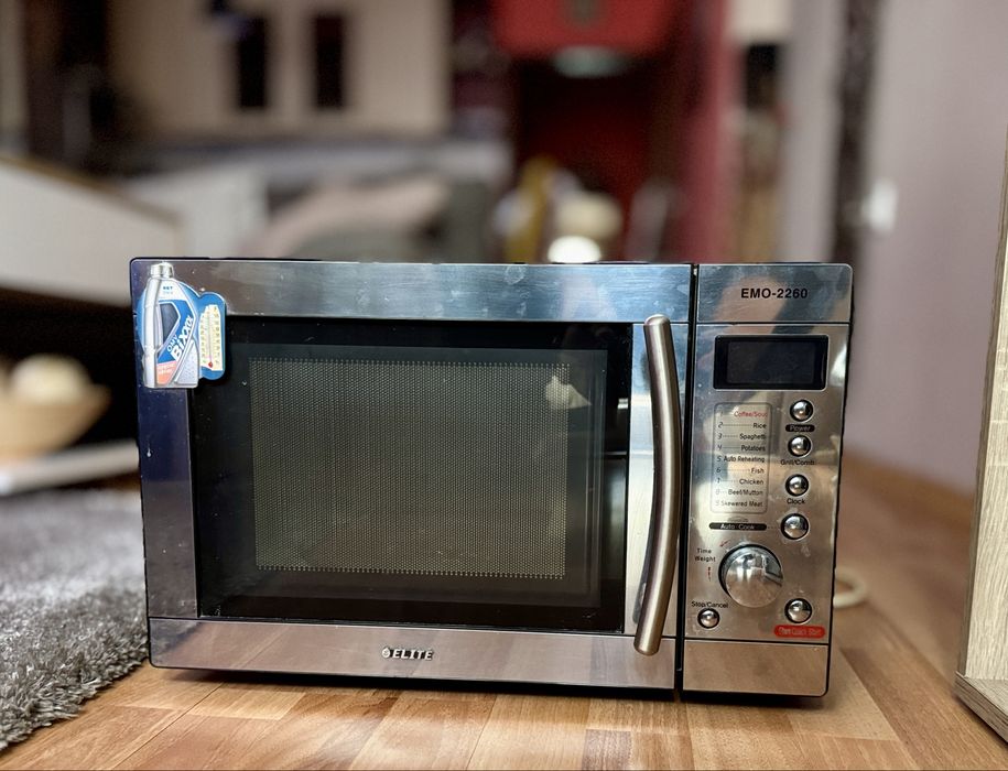 Микровълнова фурна с грил инокс