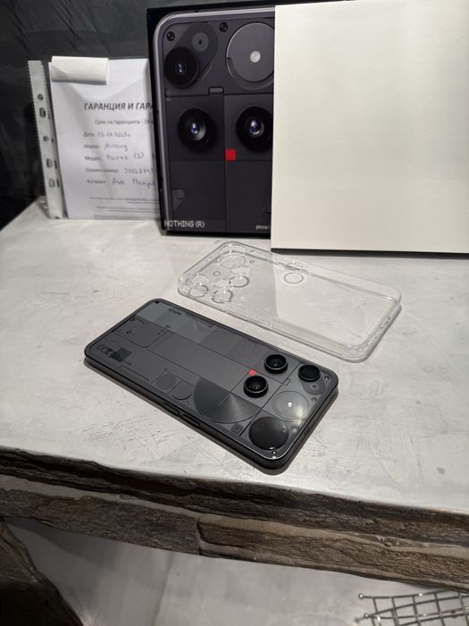 КАТО ЧИСТО НОВ Nothing Phone 3 512GB Black