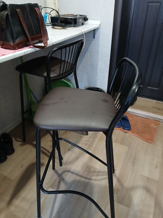 Продам барные стулья в хорошем состоянии