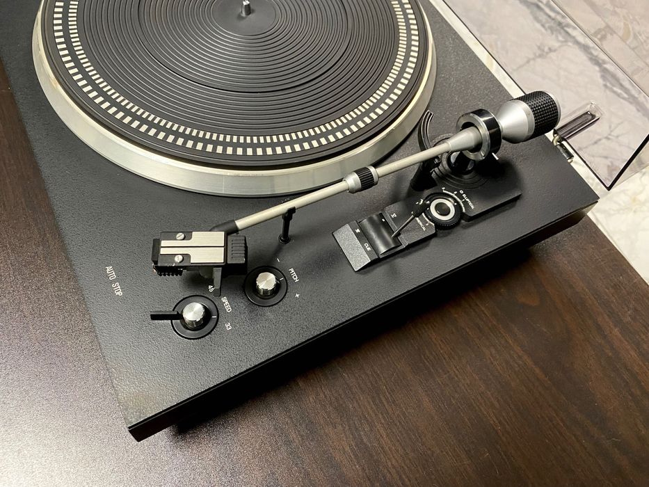 Отличен грамофон Philips