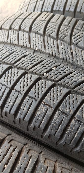 Зимни гуми-18цола-245/45-1бр.-75лв."MICHELIN "