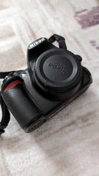 Body DSLR Nikon D3100 + card 16 gb, baterie, incarcator, capac, strap