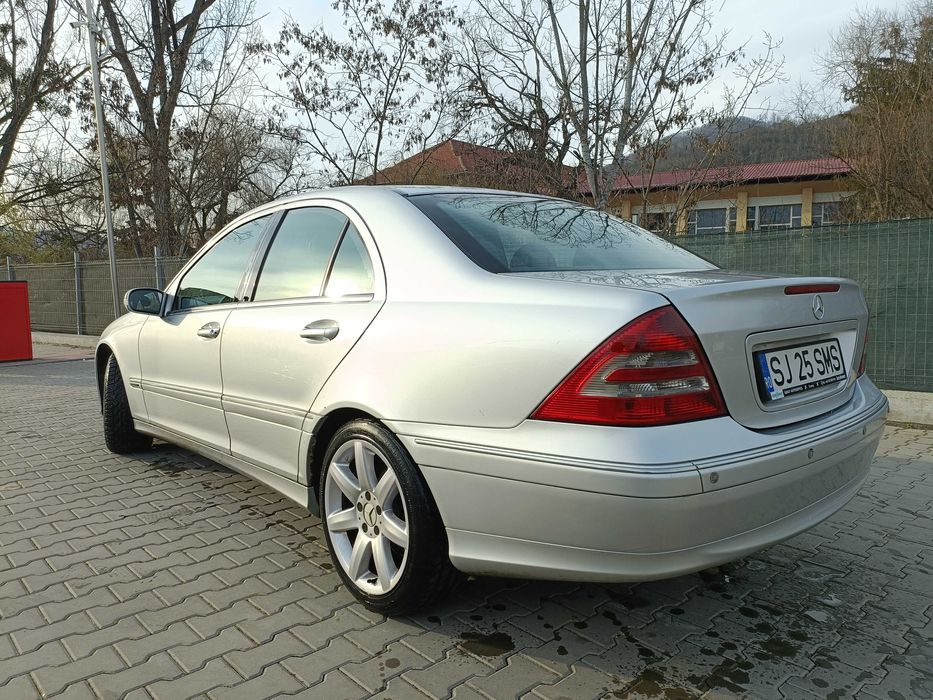 Mercedes C 220 CDI 240K kilometri