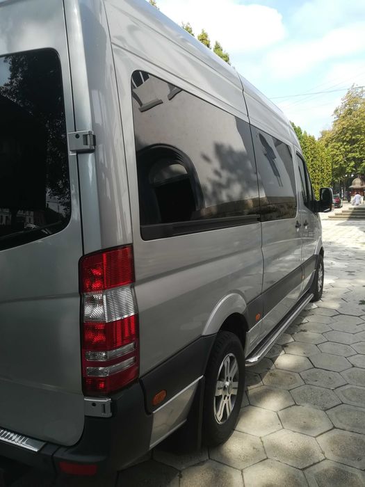 Transport persoane 8+1 din Rădăuți